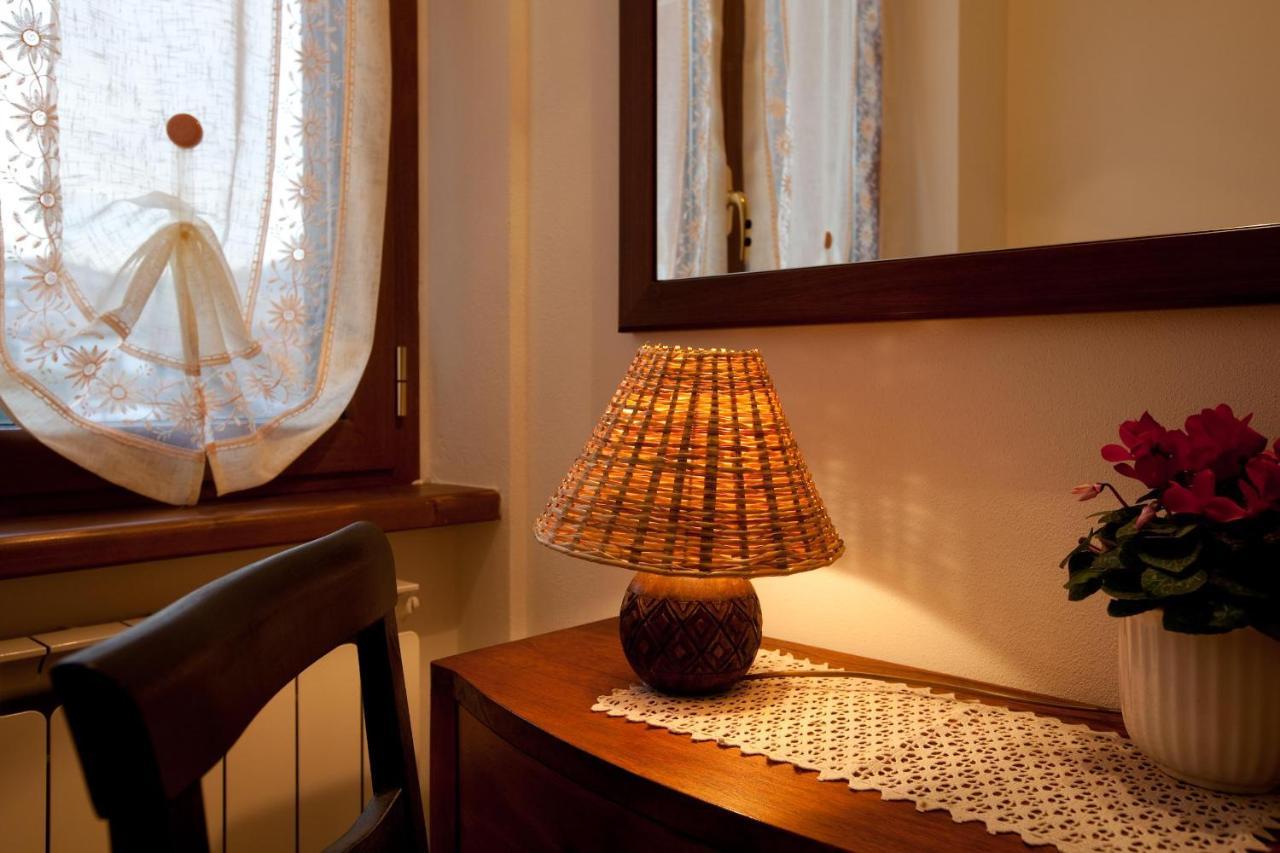 Hotel Il Vecchio Noce à Brugnato Extérieur photo